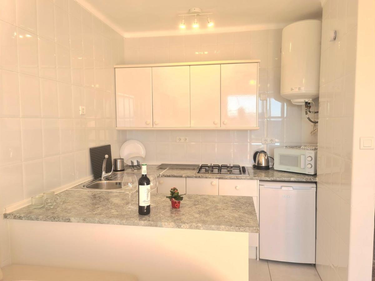 Aa Guest - The Golden Sea Views Eco Apartment เบนัลมาเดนา ภายนอก รูปภาพ
